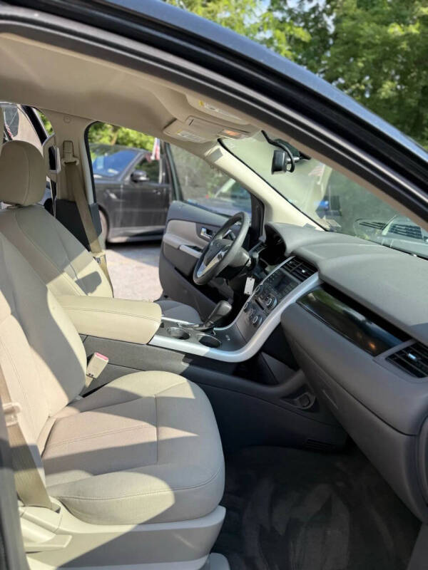 2013 Ford Edge SE