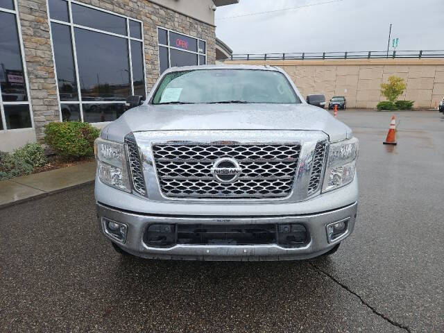 2017 Nissan Titan SV