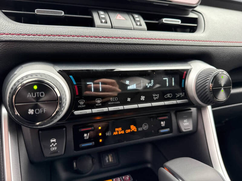 2025 Toyota RAV4 Plug-in Hybrid XSE