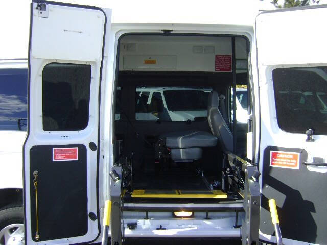 2013 Ford E-Series E-350 SD