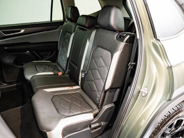 2025 Volkswagen Atlas Peak Edition 4Motion