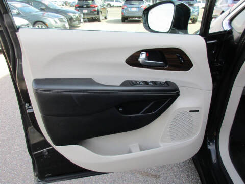 2021 Chrysler Pacifica Hybrid Limited