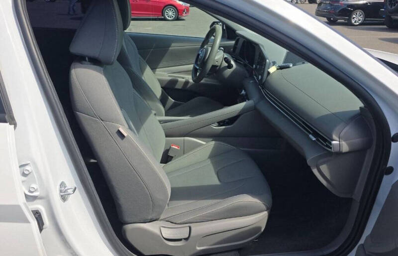 2023 Hyundai Elantra Hybrid Blue