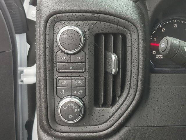 2025 GMC Sierra 2500HD Pro