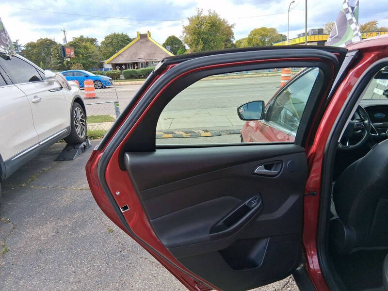 2017 Ford Focus Titanium