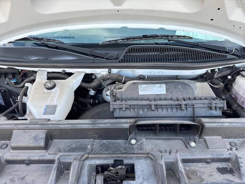 2024 GMC Savana 2500