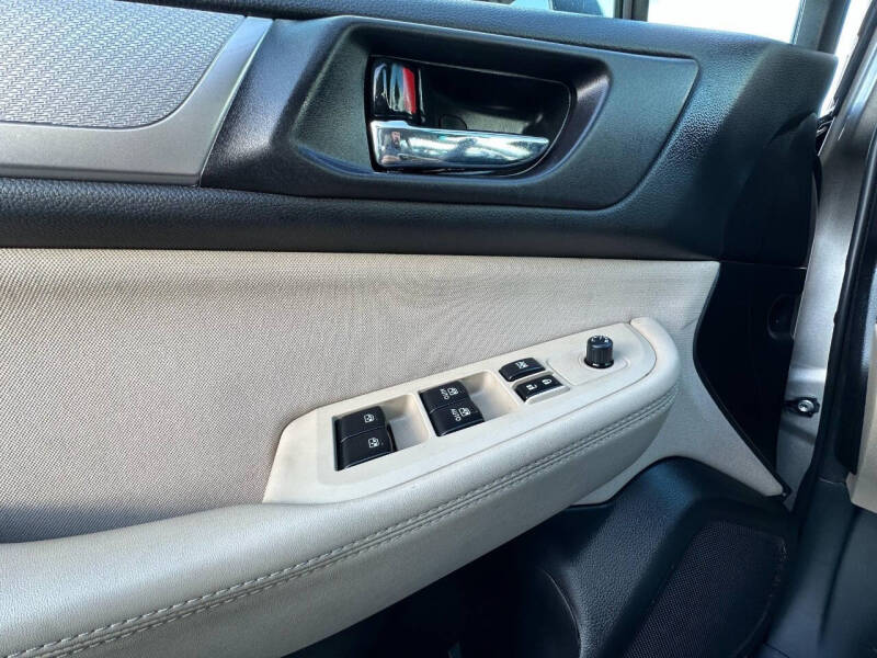 2017 Subaru Outback 2.5i Premium