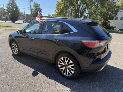 2021 Ford Escape Titanium