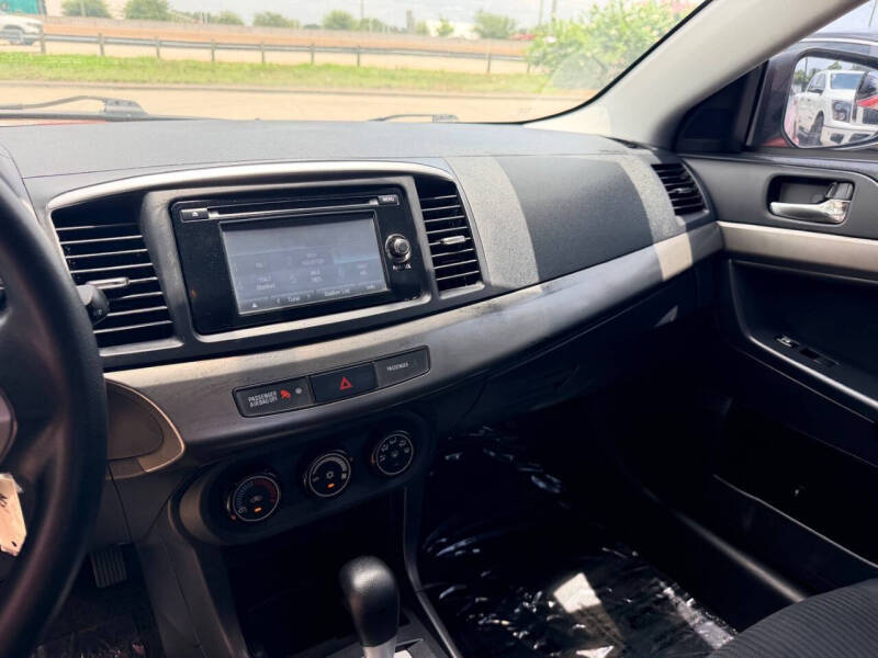 2015 Mitsubishi Lancer SE