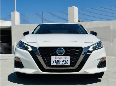 2022 Nissan Altima 2.5 SR