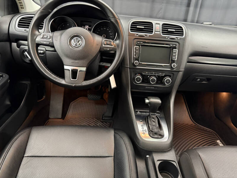 2011 Volkswagen Jetta SportWagen SE PZEV