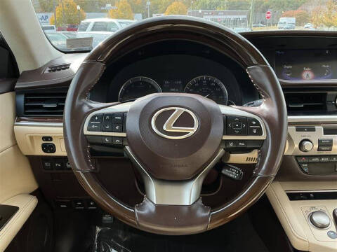 2017 Lexus ES 350