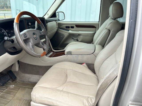 2004 Cadillac Escalade