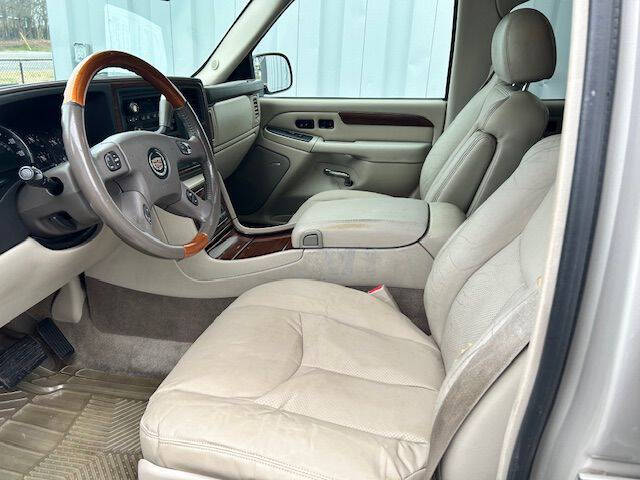 2004 Cadillac Escalade