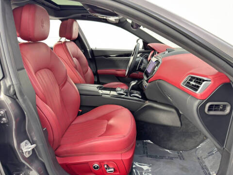 2023 Maserati Ghibli Modena Q4