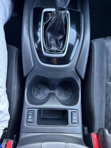 2017 Nissan Rogue SV