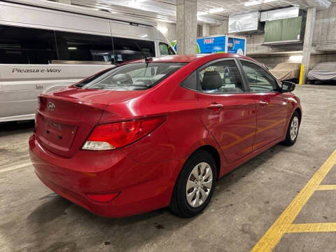 2017 Hyundai Accent SE