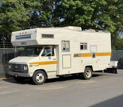 1974 Chevrolet C30 Camper