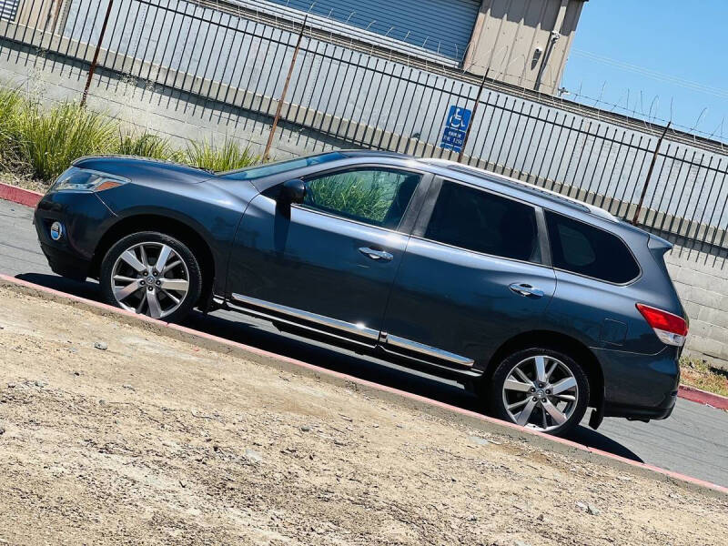 2013 Nissan Pathfinder Platinum