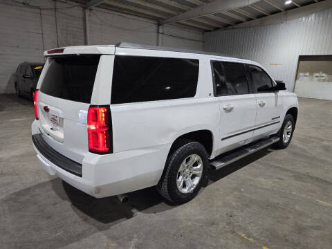 2016 Chevrolet Suburban LT