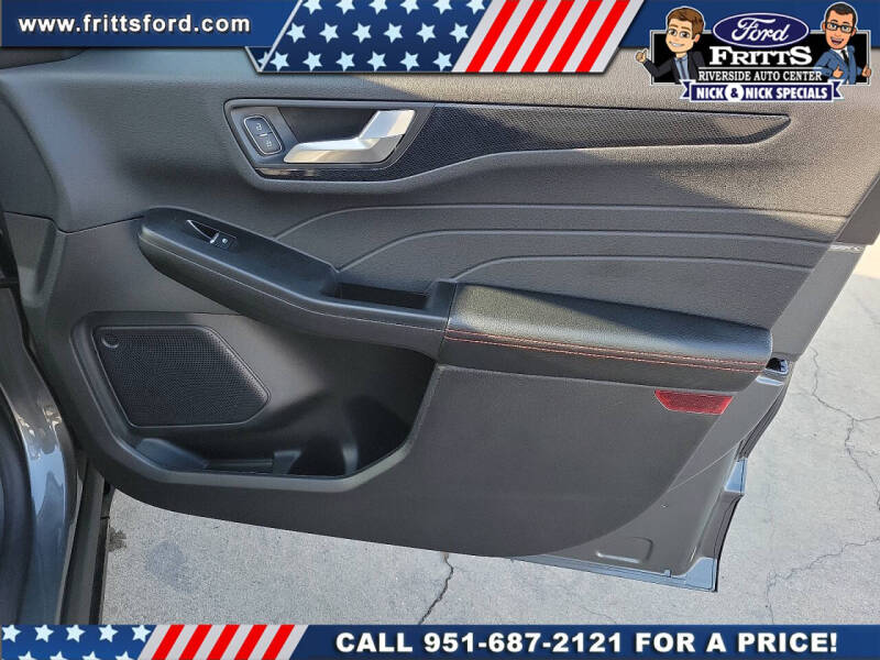 2025 Ford Escape Hybrid ST-Line