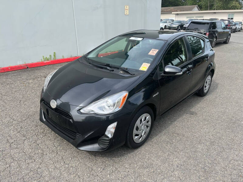 Used 2016 Toyota Prius c One with VIN JTDKDTB30G1124957 for sale in Kirkland, WA