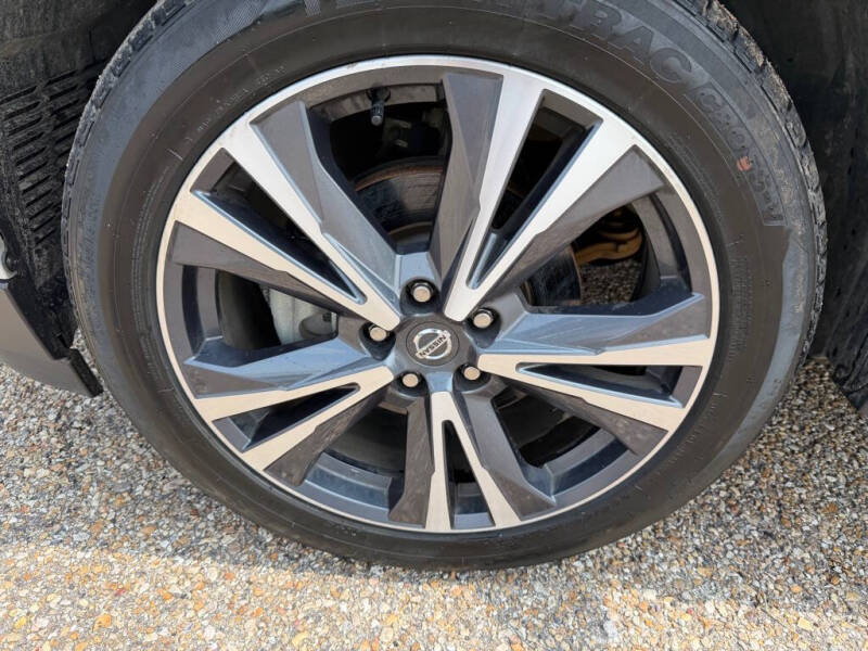 2020 Nissan Pathfinder Platinum