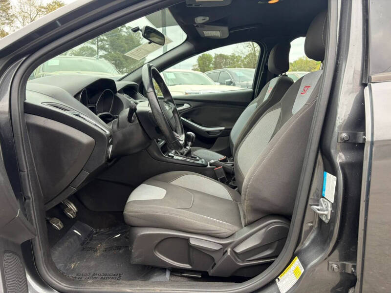 2017 Ford Focus ST