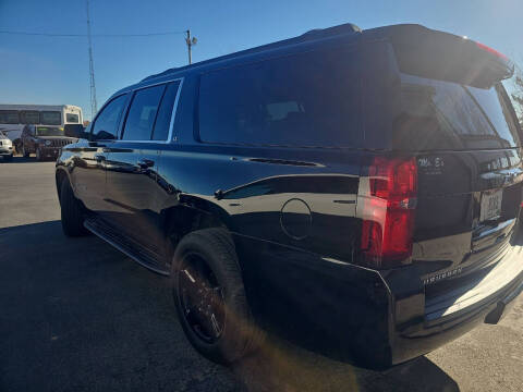 2017 Chevrolet Suburban LT