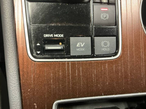 2023 Toyota Sienna LE 8-Passenger