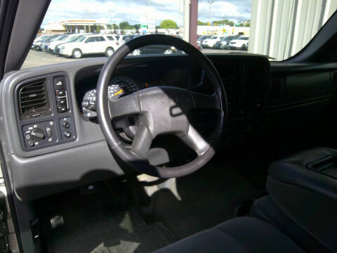 2003 Chevrolet Silverado 2500HD LS