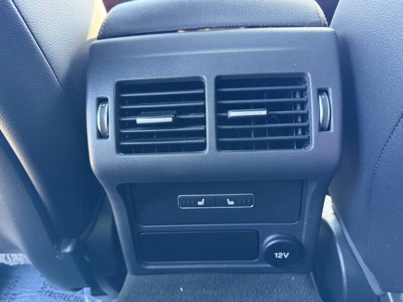 2016 Jaguar XF R-Sport