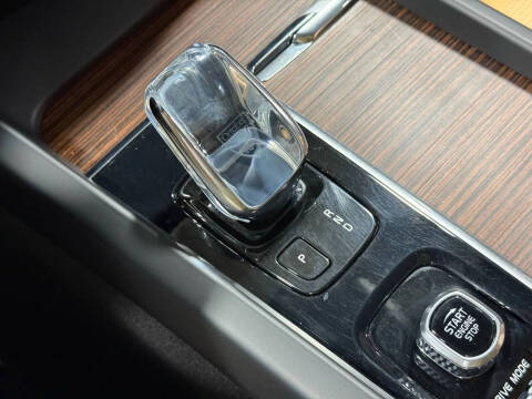 2021 Volvo XC60 Recharge T8 Inscription