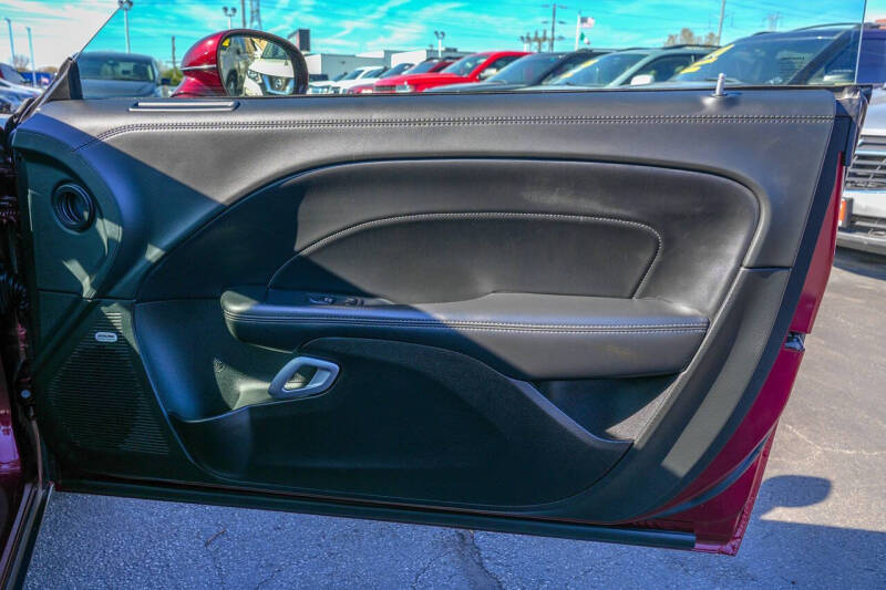 2022 Dodge Challenger SXT