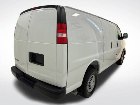2025 Chevrolet Express 2500
