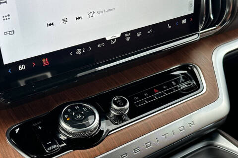 2025 Ford Expedition MAX King Ranch