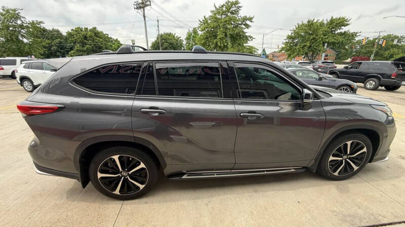 2021 Toyota Highlander XSE