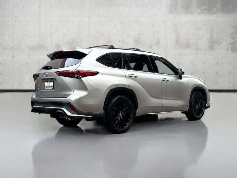 2022 Toyota Highlander XSE