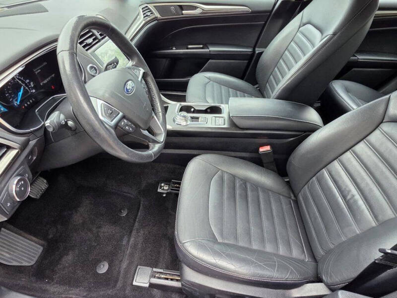 2018 Ford Fusion Hybrid SE