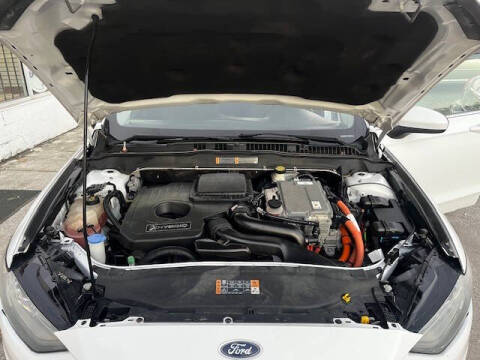 2017 Ford Fusion Hybrid SE