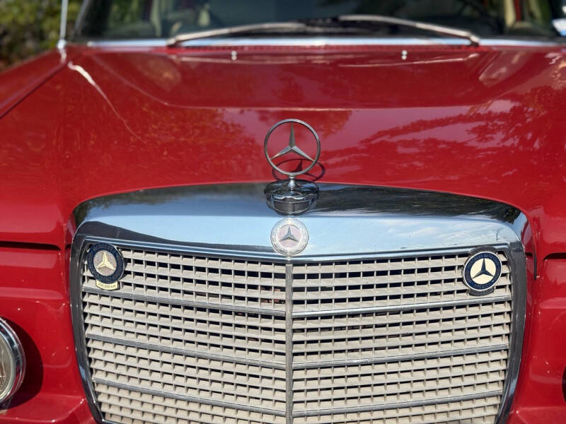 1973 Mercedes-Benz 220