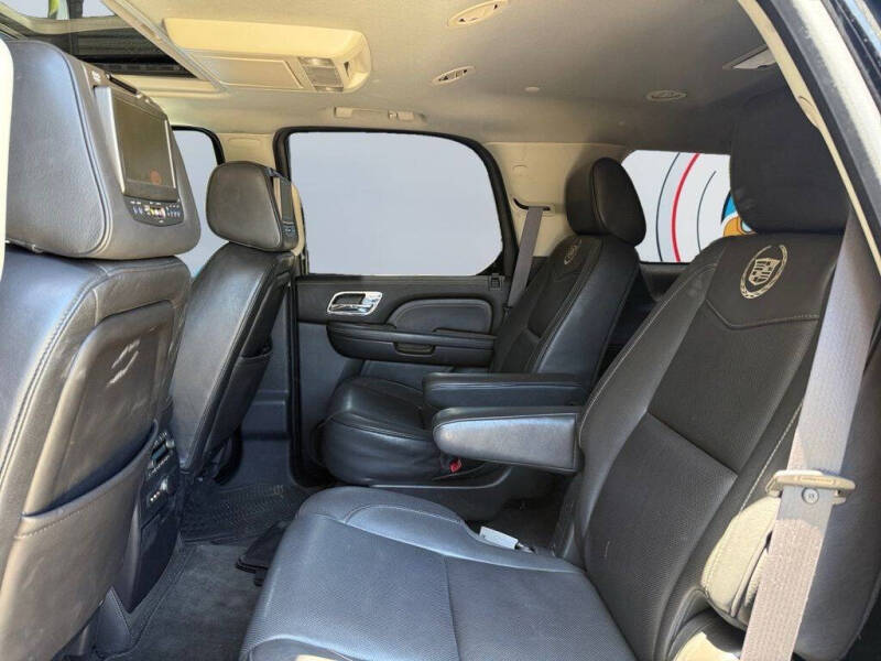 2014 Cadillac Escalade Platinum