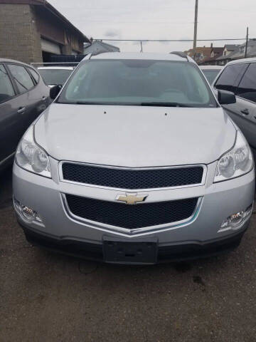 2011 Chevrolet Traverse for sale at The Bengal Auto Sales LLC in Hamtramck MI