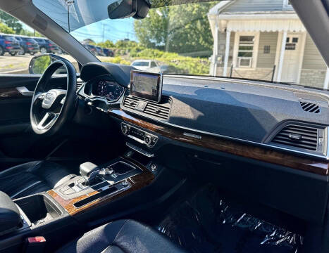 2018 Audi Q5 2.0T quattro Premium Plus