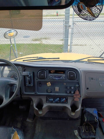 2009 Freightliner B2 Chassis