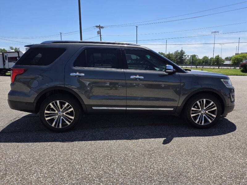 2017 Ford Explorer Platinum