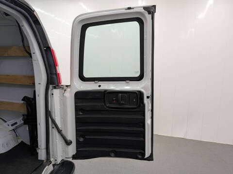 2021 GMC Savana 2500