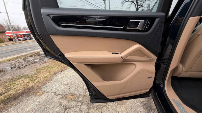 2019 Porsche Cayenne S