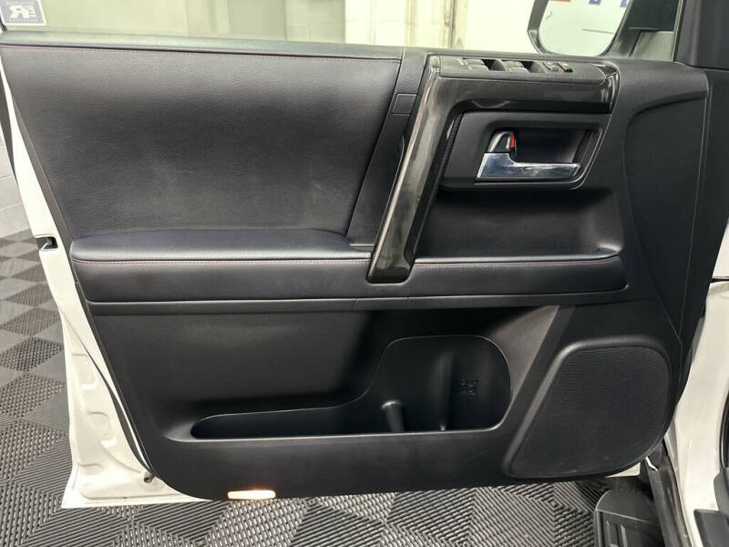 2023 Toyota 4Runner TRD Off-Road