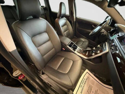 2016 Volvo XC70 T5 Classic Premier